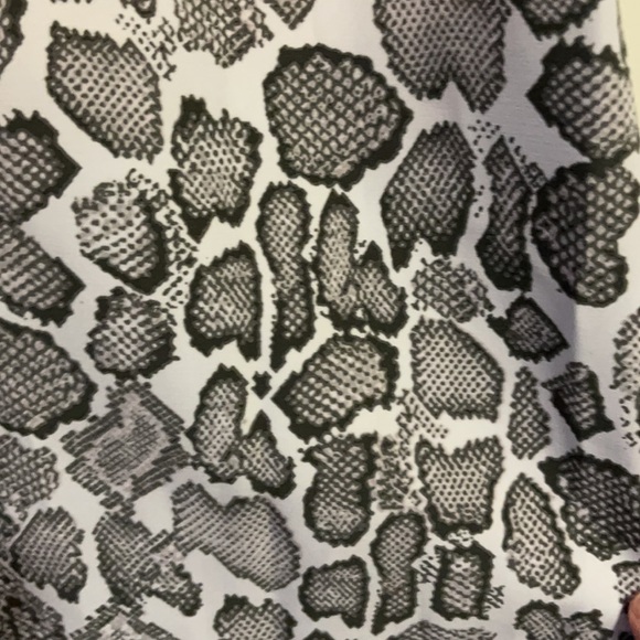 🐍 JNY Women's Snakeskin Grey Midi Dress | NWT - Picture 3 of 9
